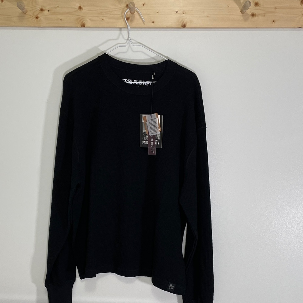 NWT Free Planet Black Cropped Thermal Top